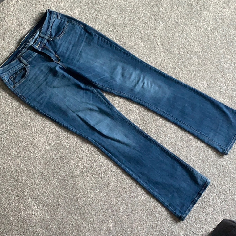 Old Navy Medium Wash Curvy Denim Jeans